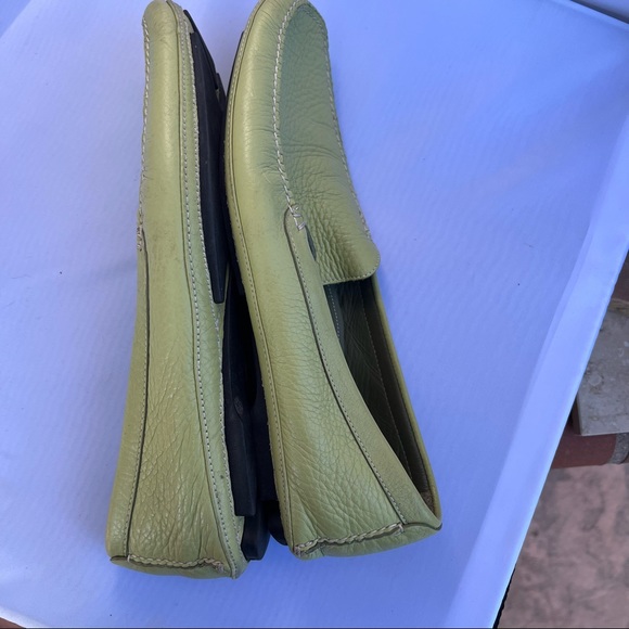 Cole Haan green leather moc toe driving loafer size 9. Casual slip on shoes. - Picture 7 of 10